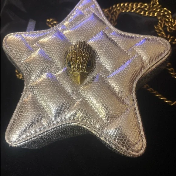 Silver Star-Shaped Bag with Gold Chain - Picture 3 of 9